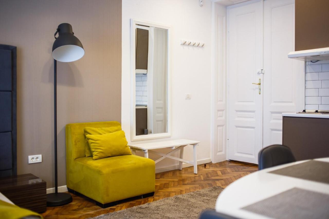 Eat It Cozy Downtown Apartments オラデア エクステリア 写真