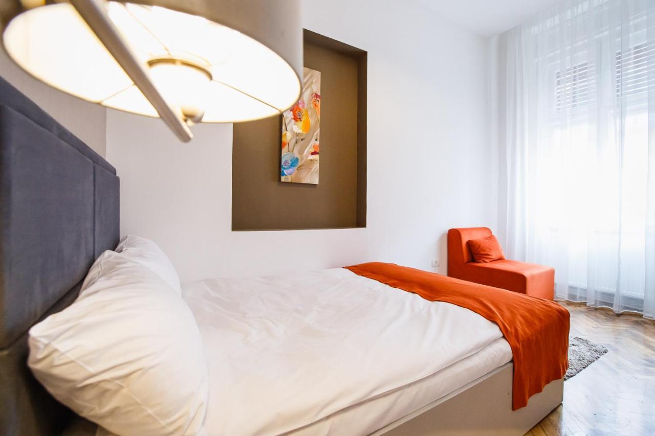 Eat It Cozy Downtown Apartments オラデア エクステリア 写真